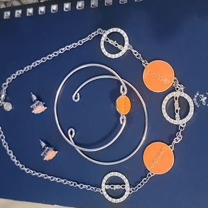 Bebe Chain Set